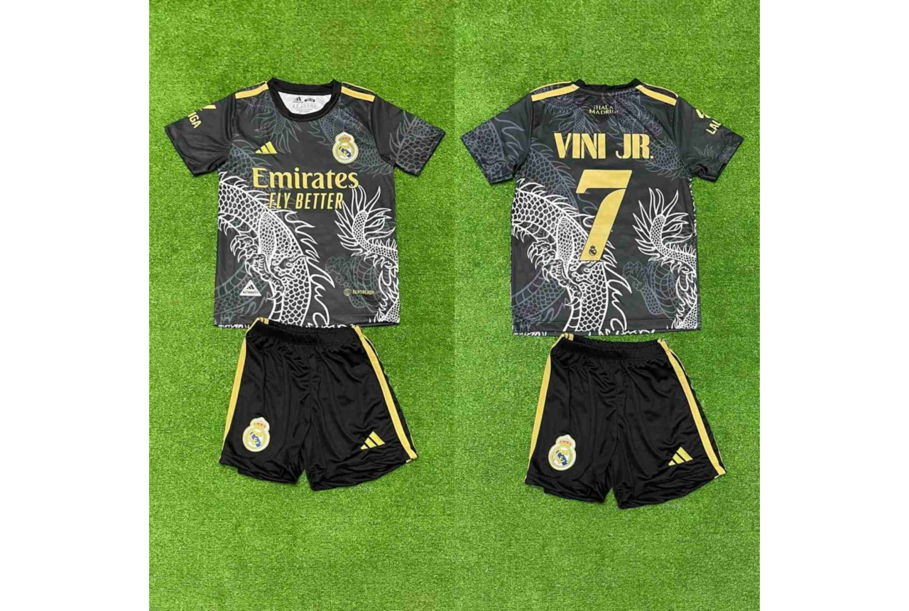 Детски футболен комплект Real Madrid VINI JR 7 Детски футболен комплект Real Madrid VINI JR 7